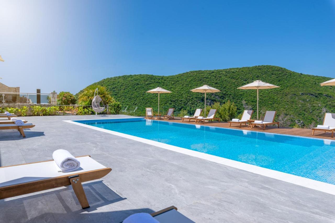 Ninemia Luxury Residence Пердика Екстериор снимка