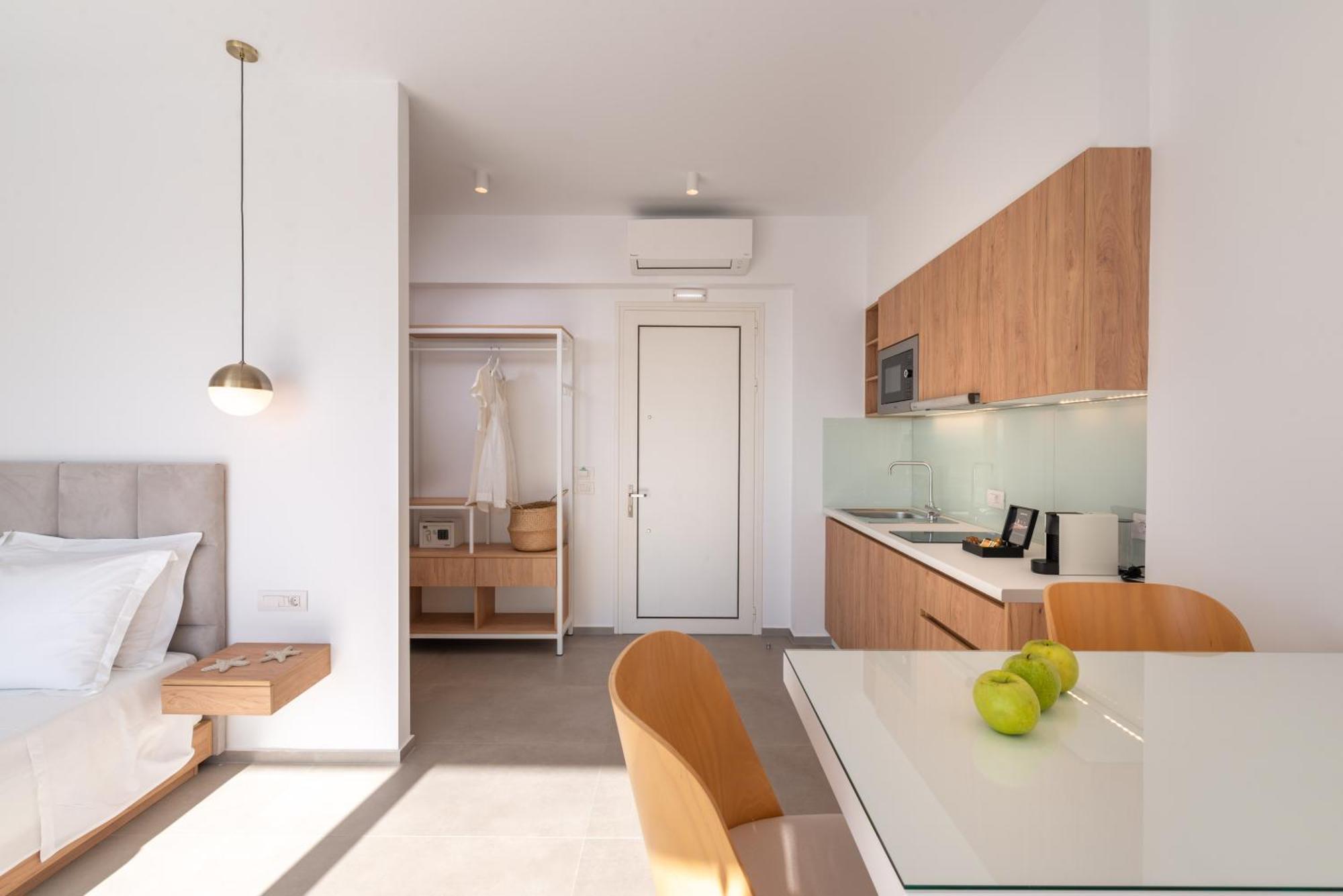Ninemia Luxury Residence Пердика Екстериор снимка