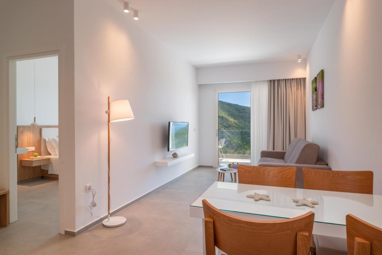 Ninemia Luxury Residence Пердика Екстериор снимка