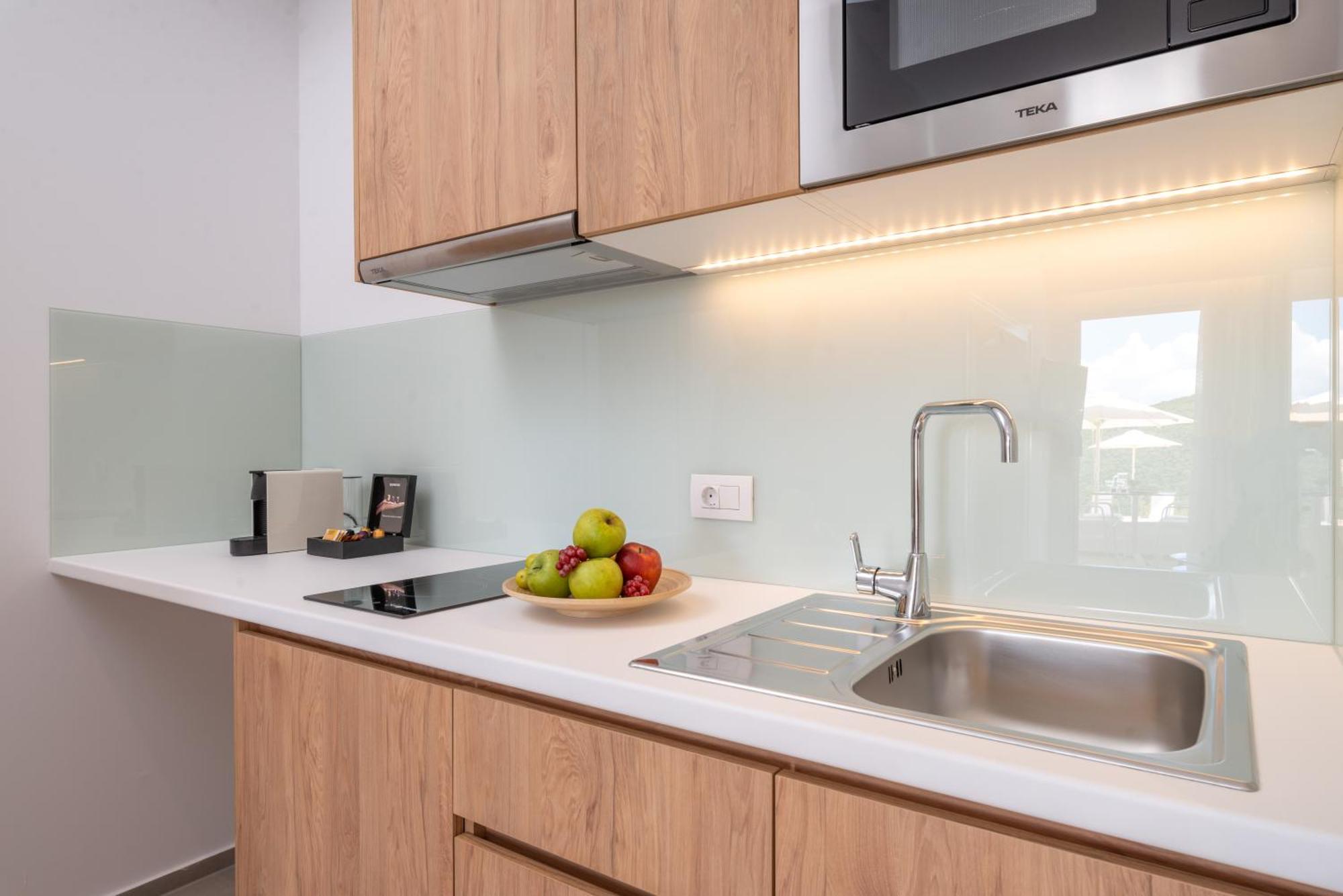Ninemia Luxury Residence Пердика Екстериор снимка